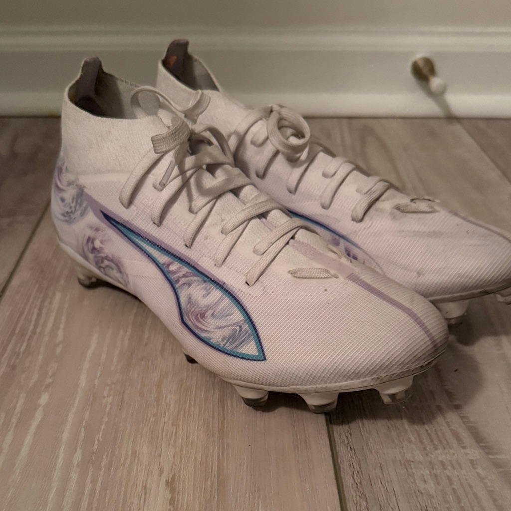 Puma White And Blue Soccer Cleats